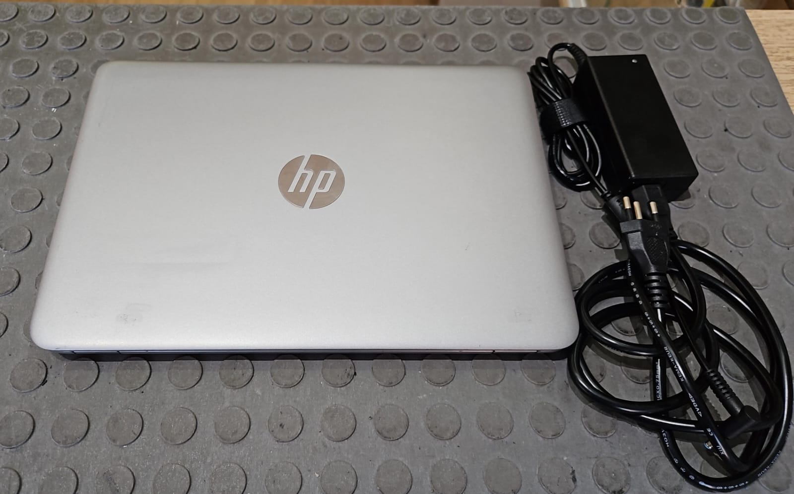 Notebook HP Elitebook 820 G3 - I5 6ª - 8 GB - SSD 120 GB