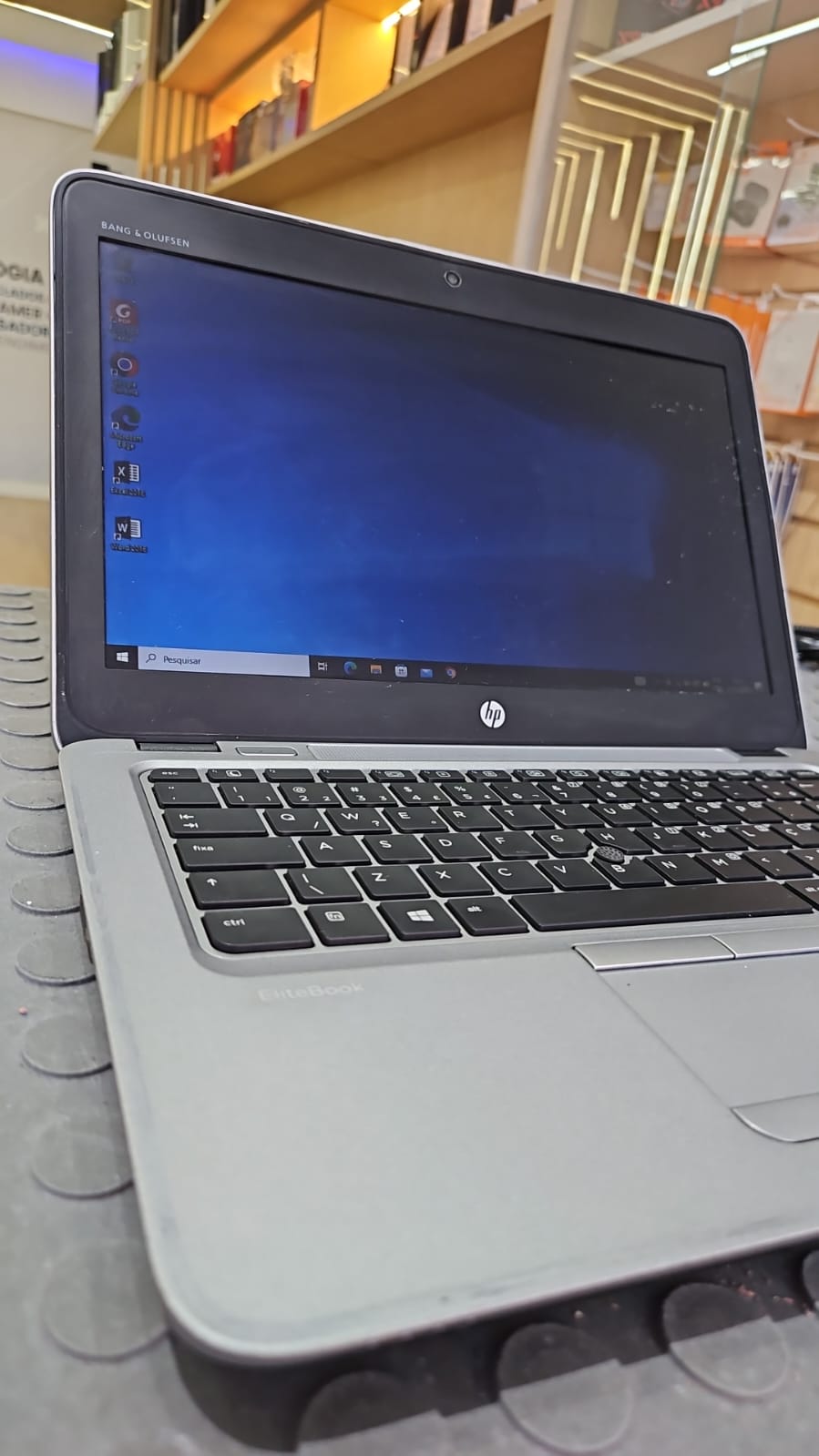Notebook HP Elitebook 820 G3 - I5 6ª - 8 GB - SSD 120 GB