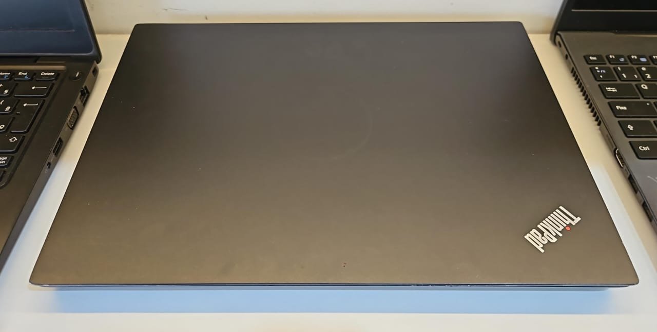 Notebook Lenovo E14 (I5 11ª - 08GB RAM - SSD 240GB)