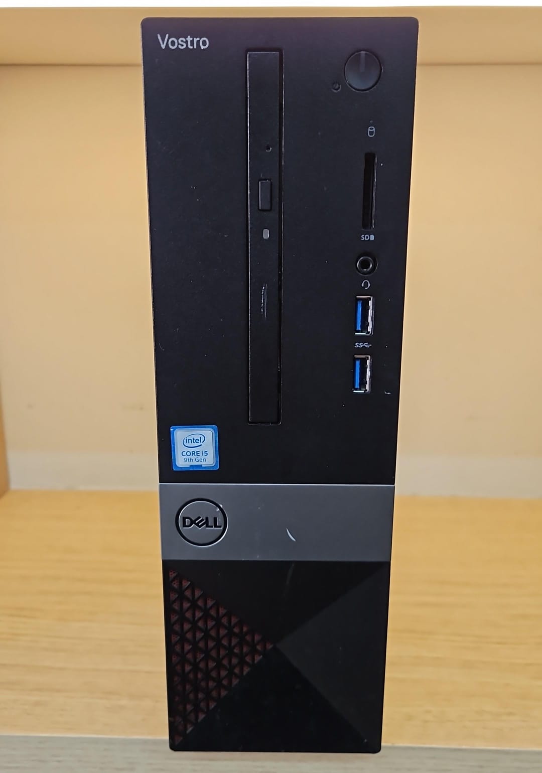 Computador Dell Vostro 3470 Sff - Core I5 8ª Geração - 8 Gb Ddr4 - SSD 240 Gb