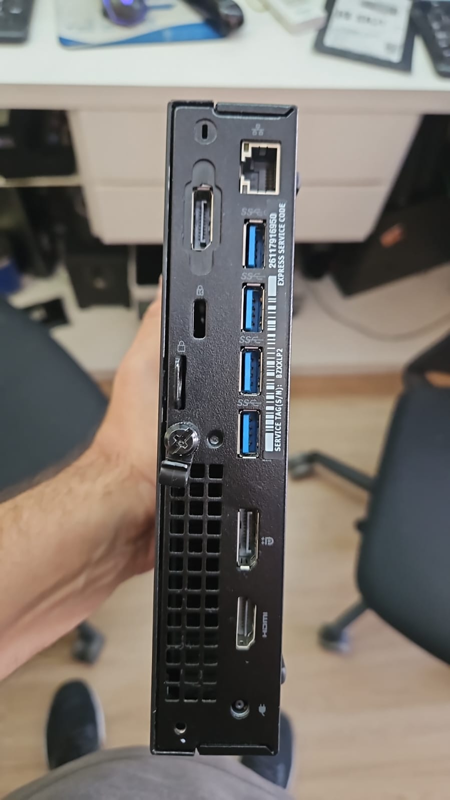 Mini Dell OptiPlex 5050 - i7 7ª Geração - 8GB RAM - SSD 240GB