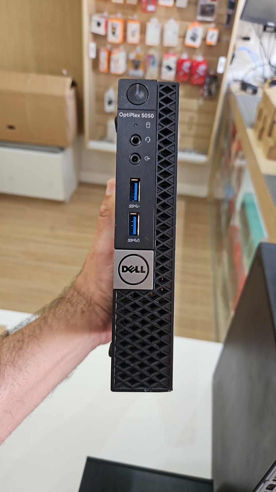 Mini Dell OptiPlex 5050 - i7 7ª Geração - 8GB RAM - SSD 240GB