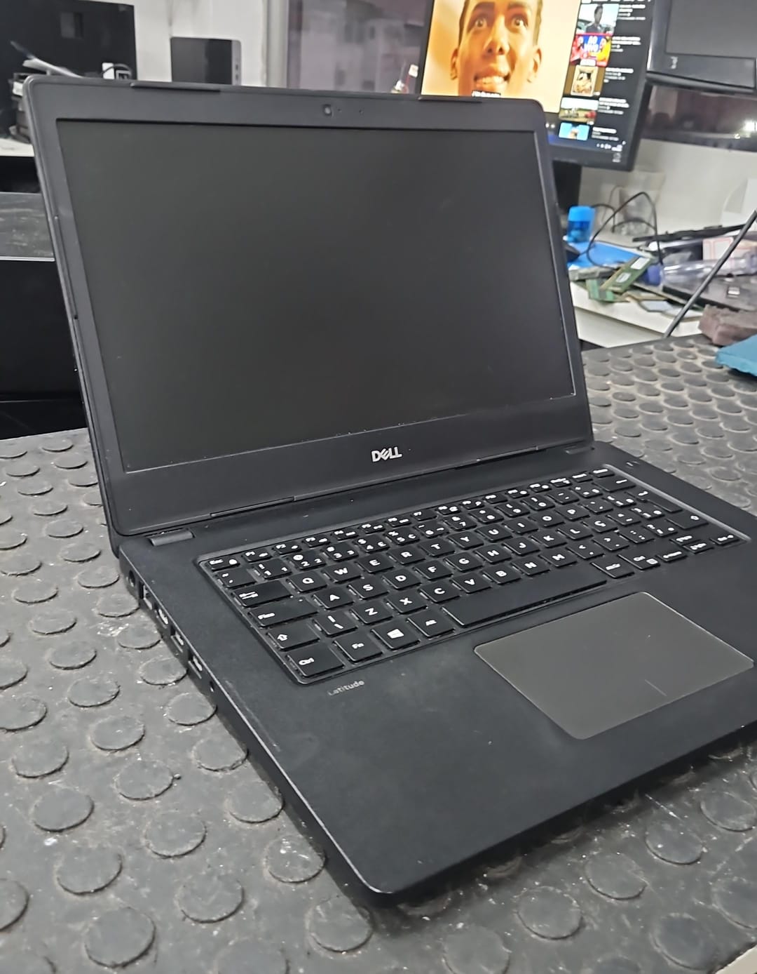 Notebook Dell Latitude 3480 - I5 7ª - 08GB RAM - SSD 240GB