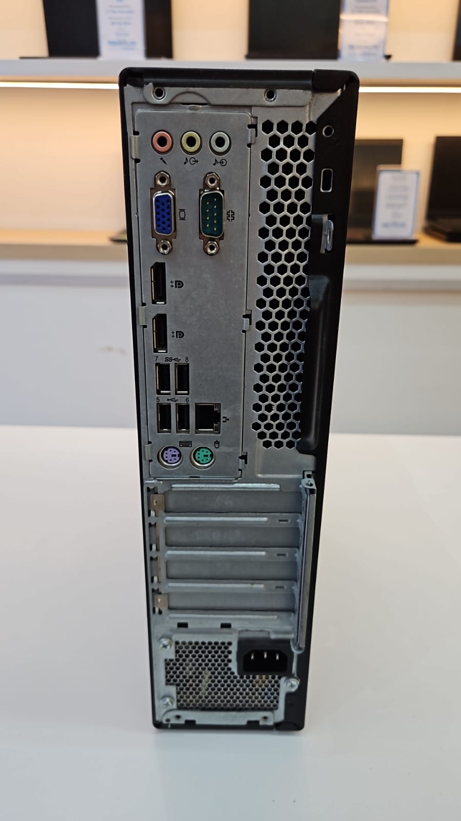 PC Lenovo M70S SFF - I3 7ª - 08GB RAM DDR4 - SSD 120GB