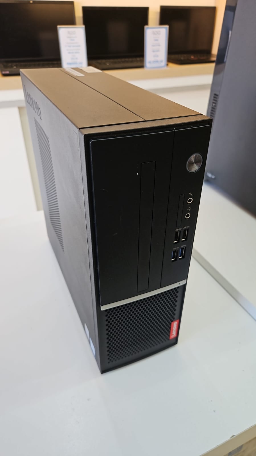 PC Lenovo SFF V530S (I5 8ª - 08GB RAM DDR4 - SSD 240GB)