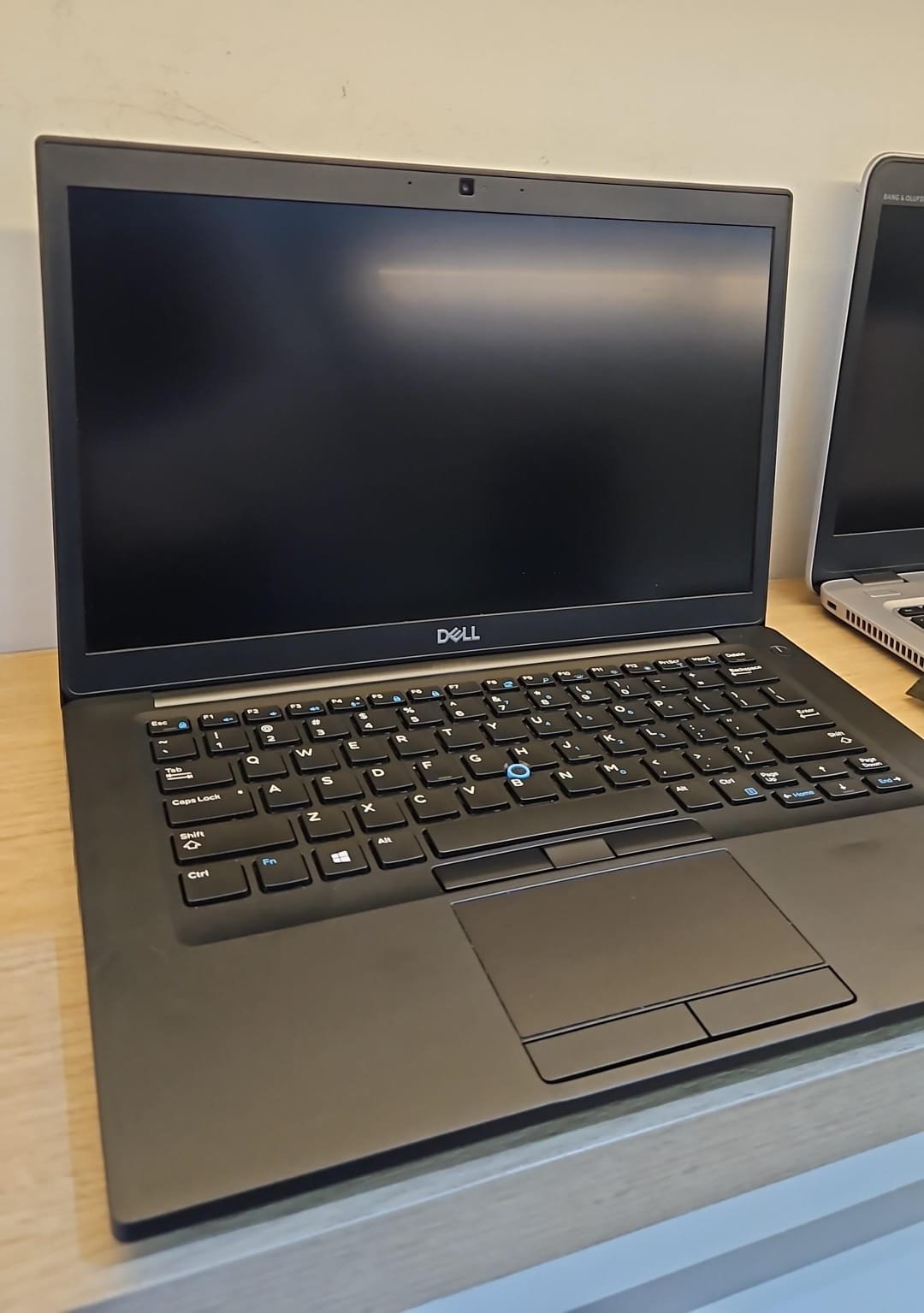 Notebook Dell Latitude 7490 (I5 8ª - 08GB RAM - SSD 256GB)